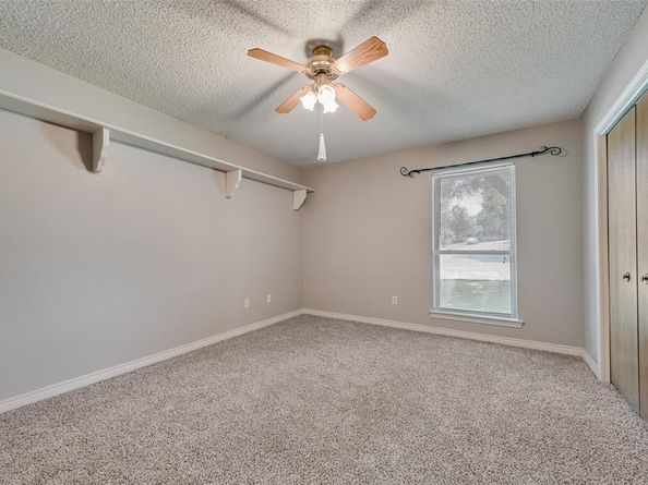 1917  Meadowview Drive , Garland Texas 75043