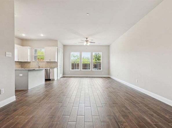 589  Hutchinson Lane , Lewisville Texas 75077