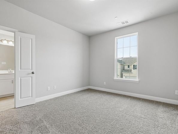 589  Hutchinson Lane , Lewisville Texas 75077