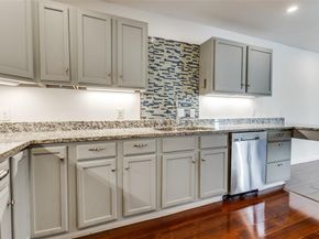 3121  Park Lane  1114, Dallas Texas 75220