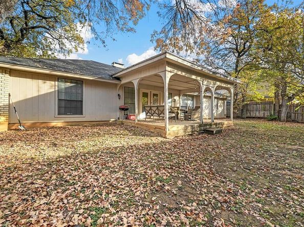 2333  Jenson Circle , Fort Worth Texas 76112