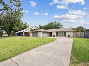 1616  Sara Lane , Richardson Texas 75081