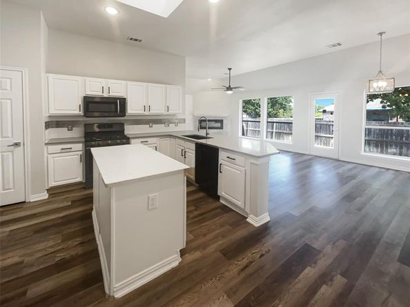 504  Outlook Cove , Flower Mound Texas 75028