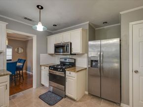 2514  Jefferson Boulevard , Dallas Texas 75211