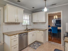 2514  Jefferson Boulevard , Dallas Texas 75211