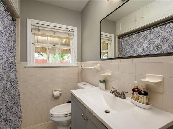 2514  Jefferson Boulevard , Dallas Texas 75211