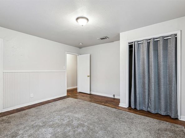 2325  Halbert Street , Fort Worth Texas 76112
