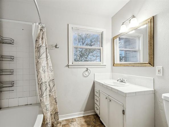 2325  Halbert Street , Fort Worth Texas 76112