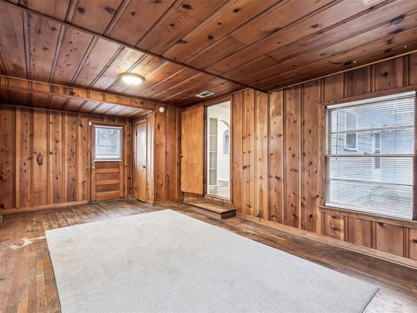 2325  Halbert Street , Fort Worth Texas 76112