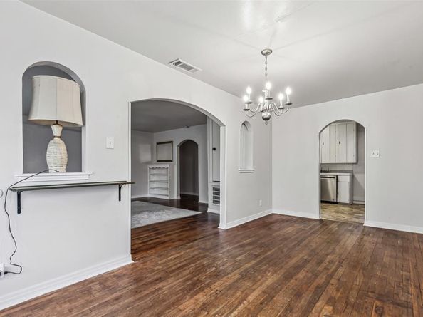 2325  Halbert Street , Fort Worth Texas 76112