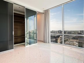 2200  Victory Avenue  2701, Dallas Texas 75219