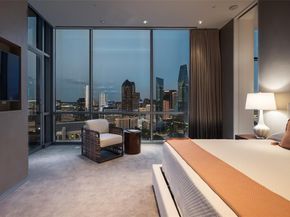 2200  Victory Avenue  2701, Dallas Texas 75219