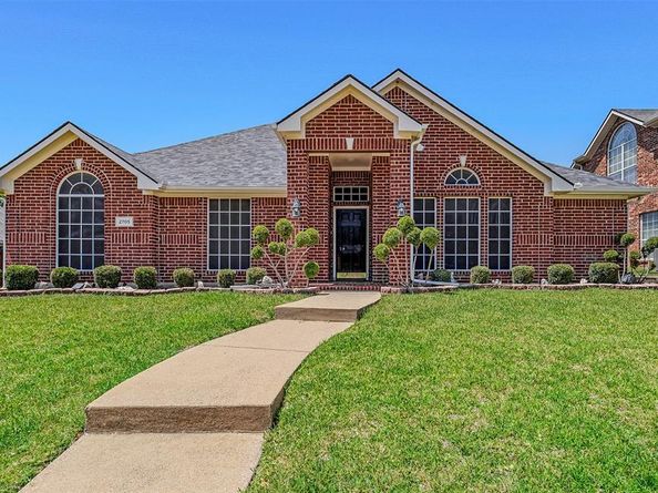 2705  Planetree Drive , Rowlett Texas 75089