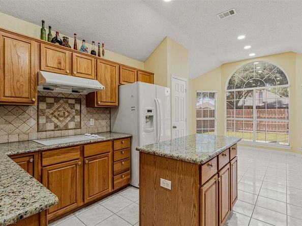 2705  Planetree Drive , Rowlett Texas 75089