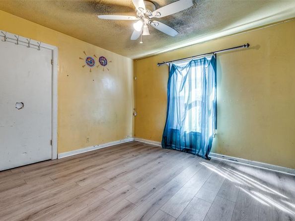 10526  Andover Drive , Dallas Texas 75228