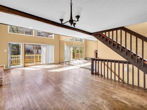 6808  Eastridge Drive  E1 Apt 24, Dallas Texas 75231