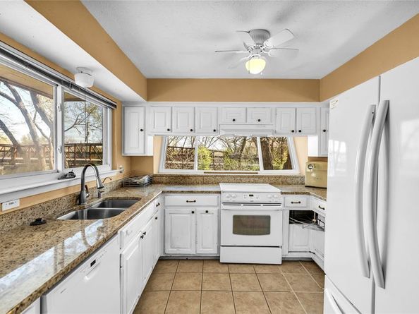 6808  Eastridge Drive  E1 Apt 24, Dallas Texas 75231