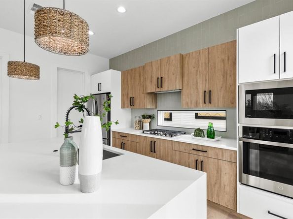 604 N Ewing Avenue  105, Dallas Texas 75203