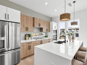 604 N Ewing Avenue  105, Dallas Texas 75203