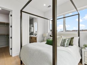 604 N Ewing Avenue  105, Dallas Texas 75203