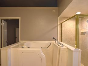 2806  Dukeswood Drive , Garland Texas 75040