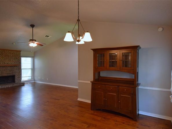 2806  Dukeswood Drive , Garland Texas 75040