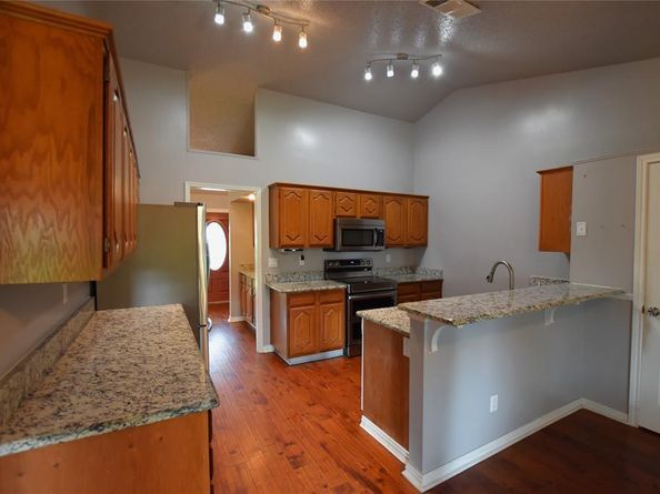 2806  Dukeswood Drive , Garland Texas 75040
