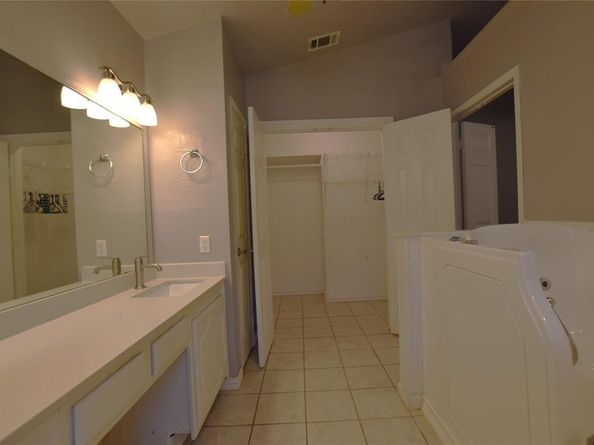 2806  Dukeswood Drive , Garland Texas 75040