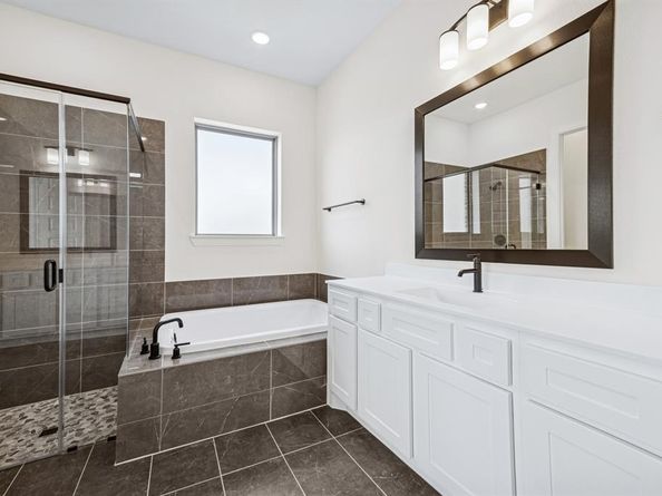 1039  Upland Court , Rockwall Texas 75087