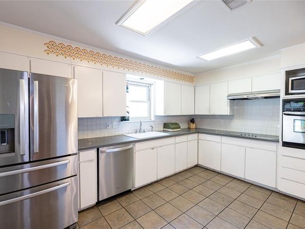 4458  Cardiff Avenue , Fort Worth Texas 76133