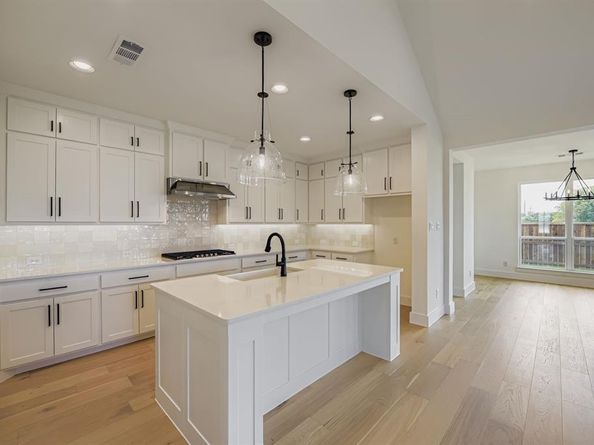 1609  Primms Place , Fort Worth Texas 76052