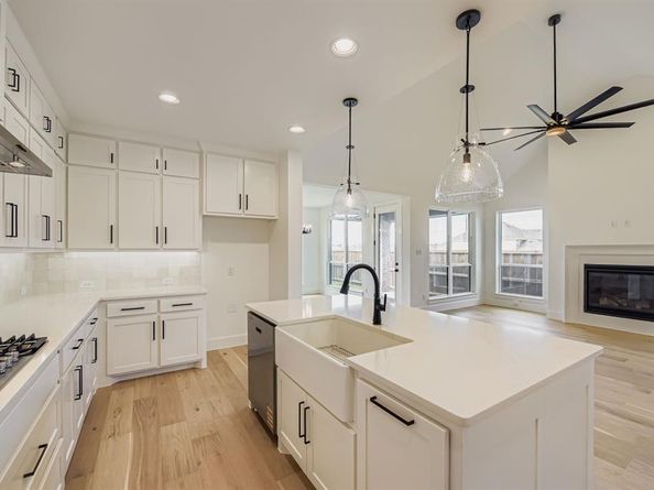1609  Primms Place , Fort Worth Texas 76052