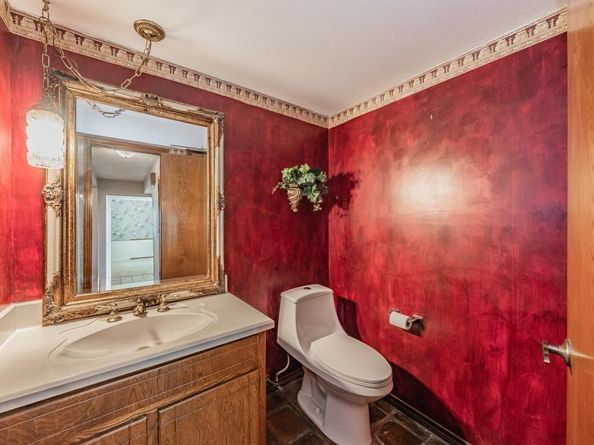 305  Warbler Drive , Bedford Texas 76021