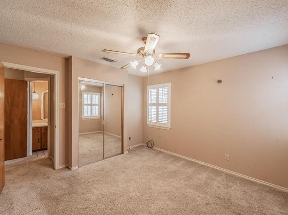 305  Warbler Drive , Bedford Texas 76021
