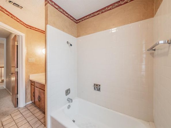 305  Warbler Drive , Bedford Texas 76021