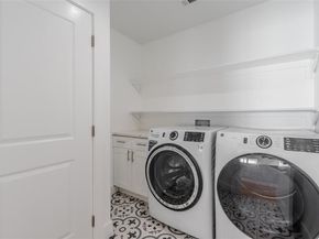 702  Graham Avenue , Dallas Texas 75223