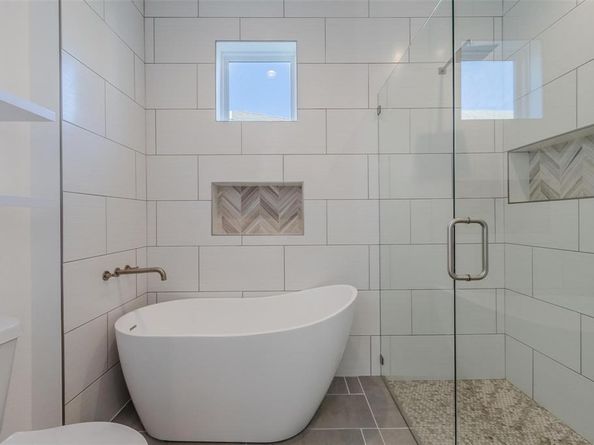 702  Graham Avenue , Dallas Texas 75223