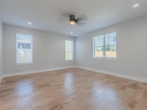 702  Graham Avenue , Dallas Texas 75223