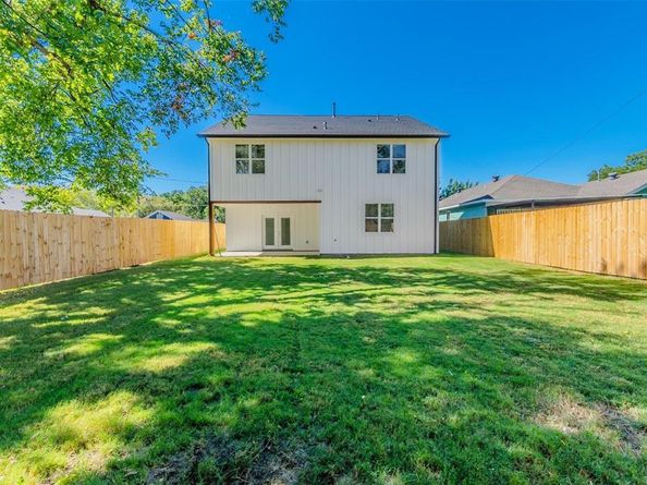 702  Graham Avenue , Dallas Texas 75223