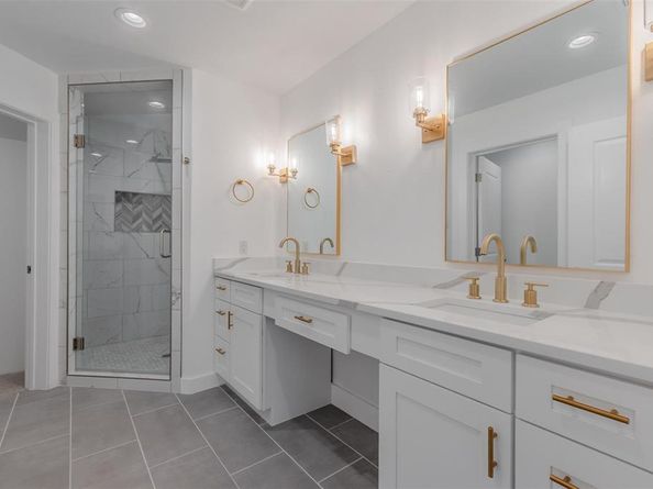 702  Graham Avenue , Dallas Texas 75223