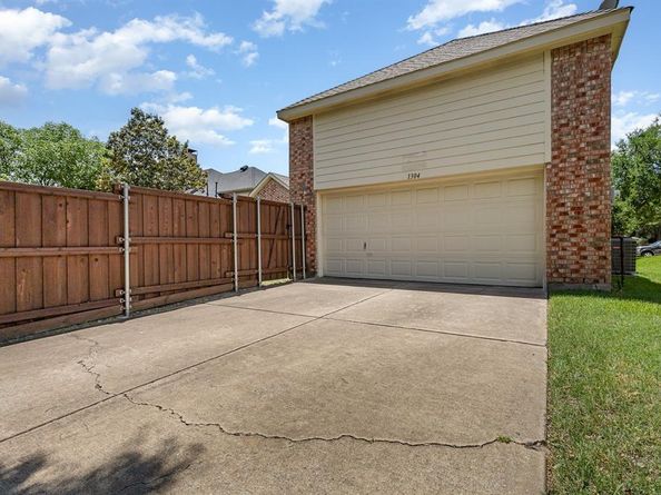 1304  Waterdown Drive , Allen Texas 75013