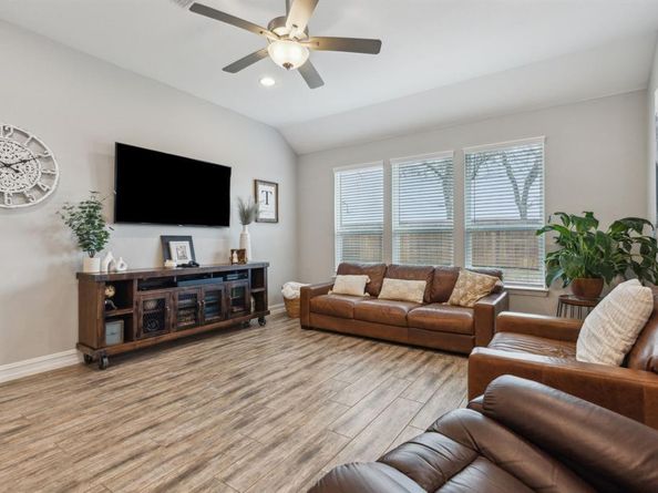 4113  Crossroads Court , Oak Point Texas 75068