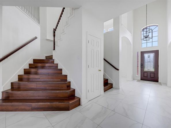 9320  Vista Circle , Irving Texas 75063