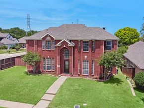 9320  Vista Circle , Irving Texas 75063