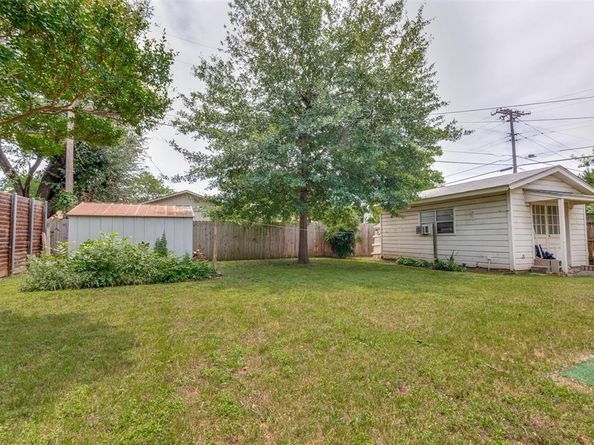 2002  Winthrop Street , Irving Texas 75061