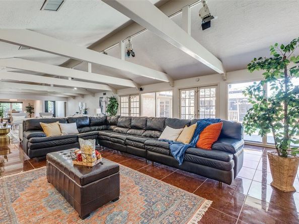 3984  Goodfellow Drive , Dallas Texas 75229
