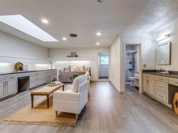 3984  Goodfellow Drive , Dallas Texas 75229