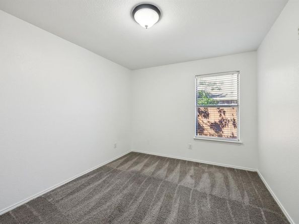 1036  Hollaway Circle , DeSoto Texas 75115