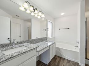 1036  Hollaway Circle , DeSoto Texas 75115