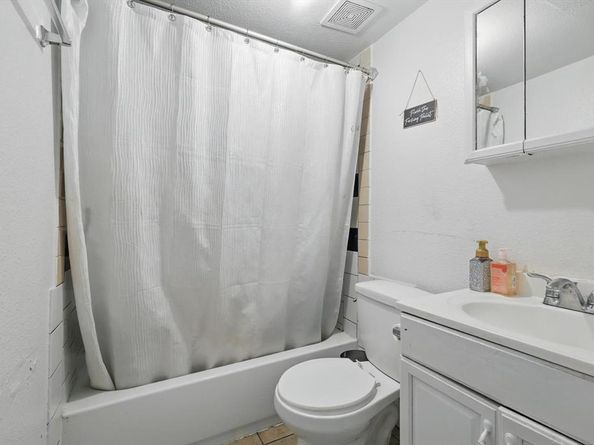 2805  Hale Avenue , Fort Worth Texas 76106